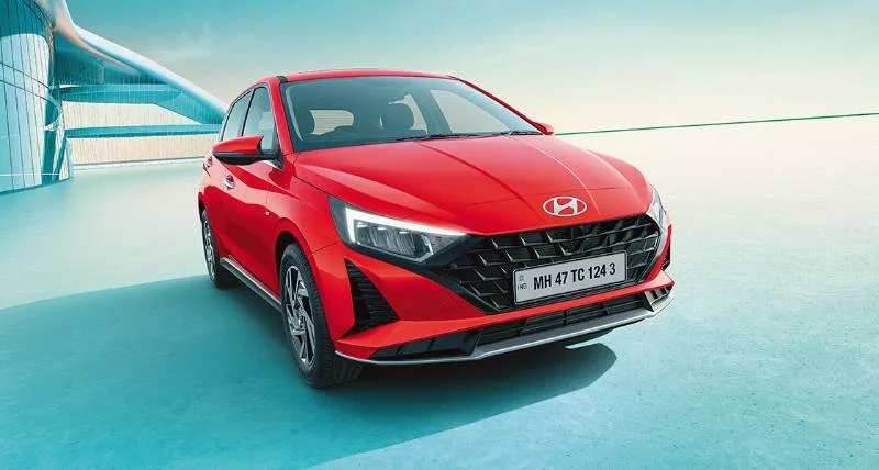 i20 Gets New Magna Executive, More Features with IVT
